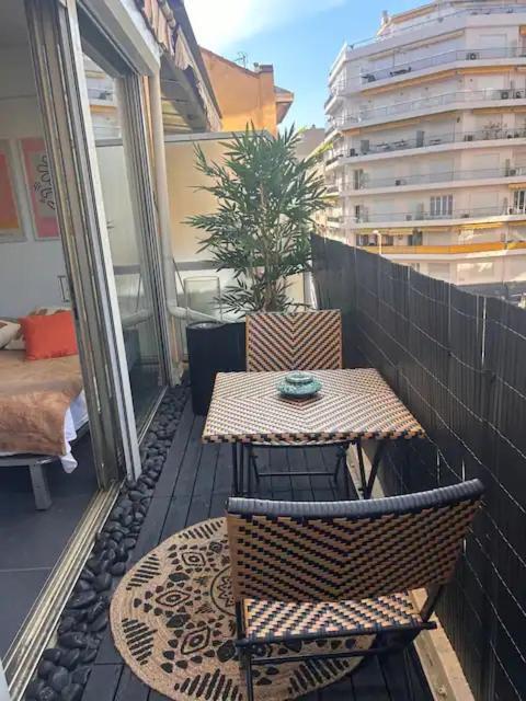 Elegant T2 Clim & Balcon - Plein Centre カンヌ エクステリア 写真